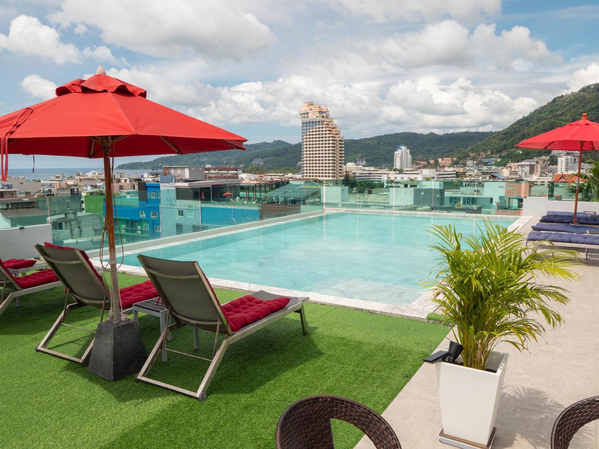 Отель Neon Patong Экстерьер фото