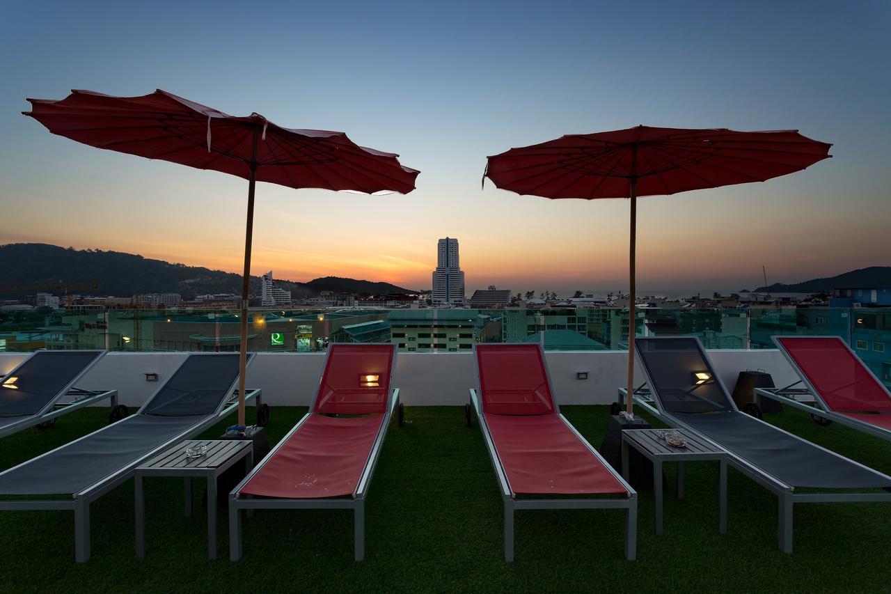 Отель Neon Patong Экстерьер фото